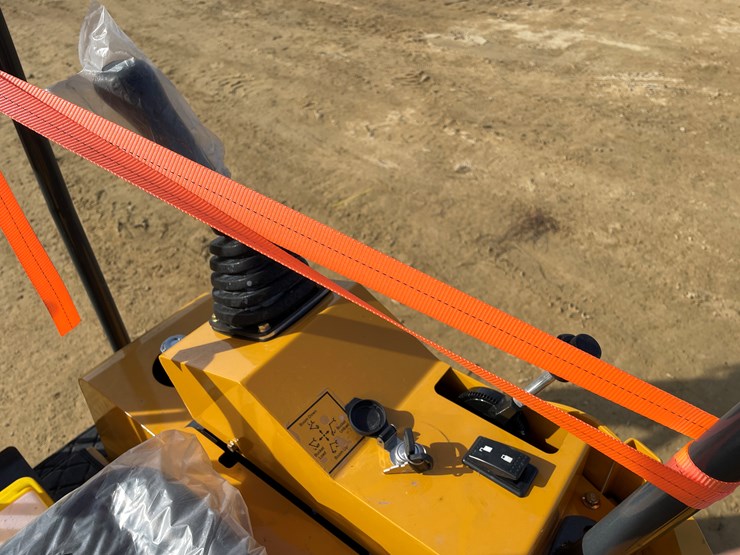 #1036-•-new-ats-rt15r-mini-excavator-image-10