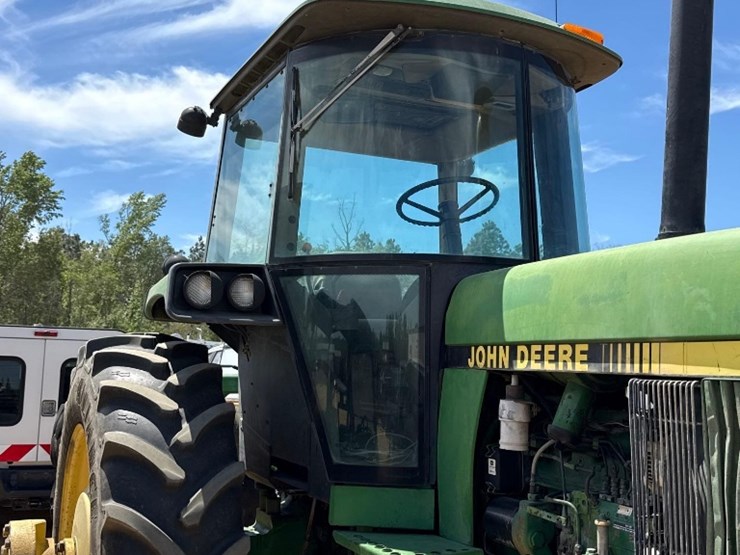 john-deere-4555-image-11