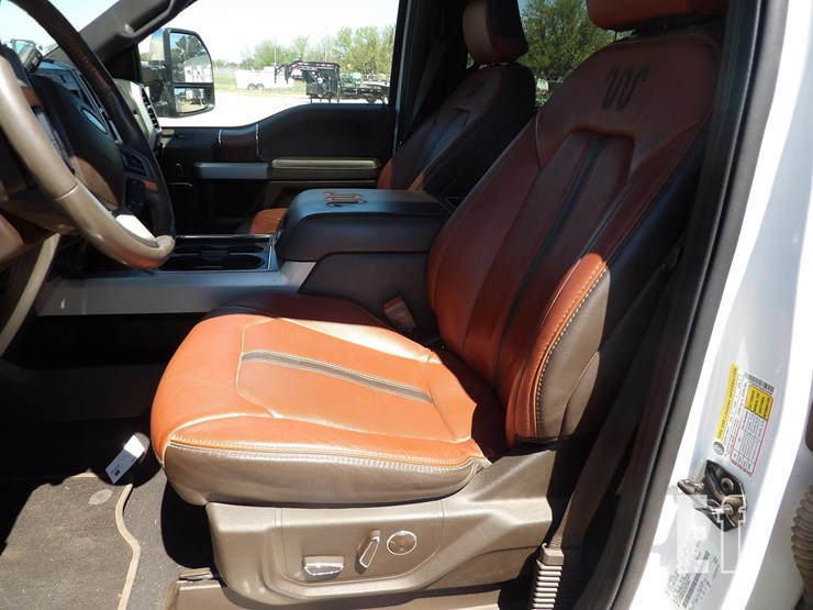 2020-ford-f350-sd-king-ranch-image-10