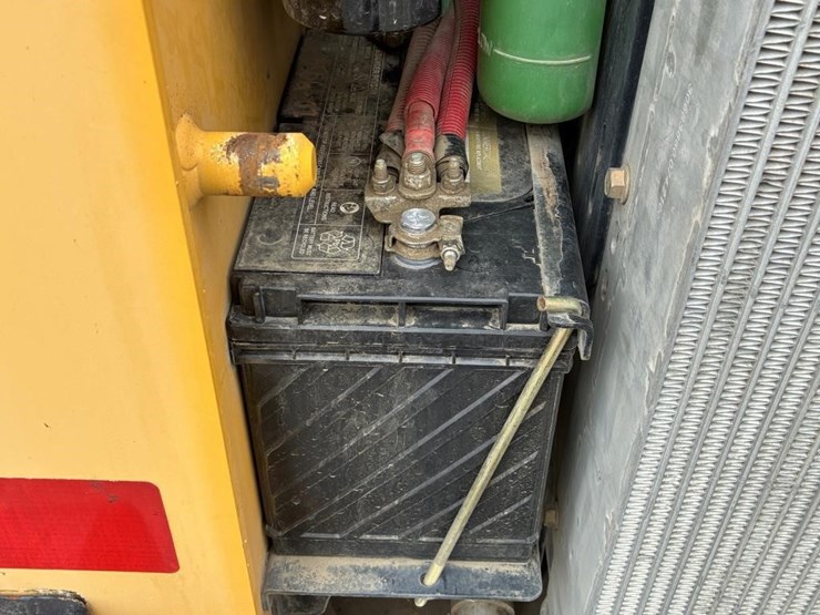 2019-gehl-r190-image-19