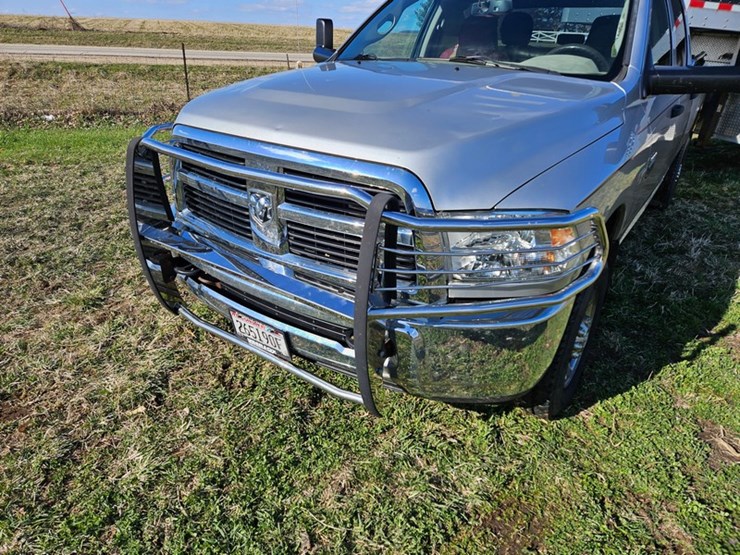 2012-dodge-ram-2500-image-10