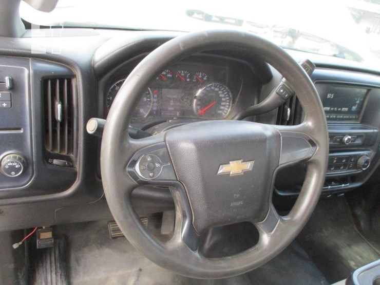 2016-chevrolet-3500hd-image-9