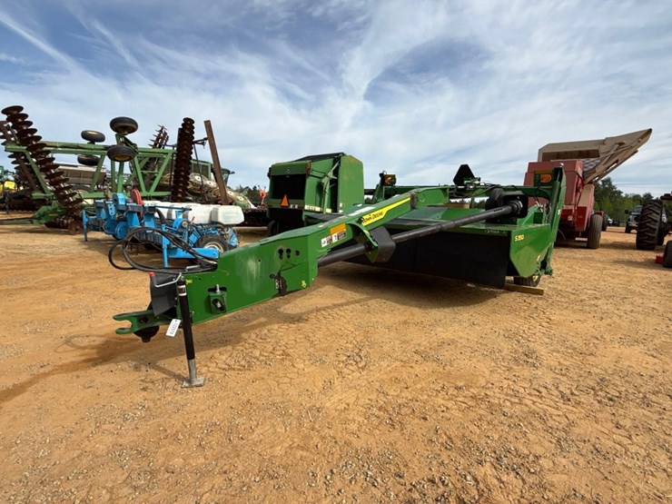 john-deere-10-image-2