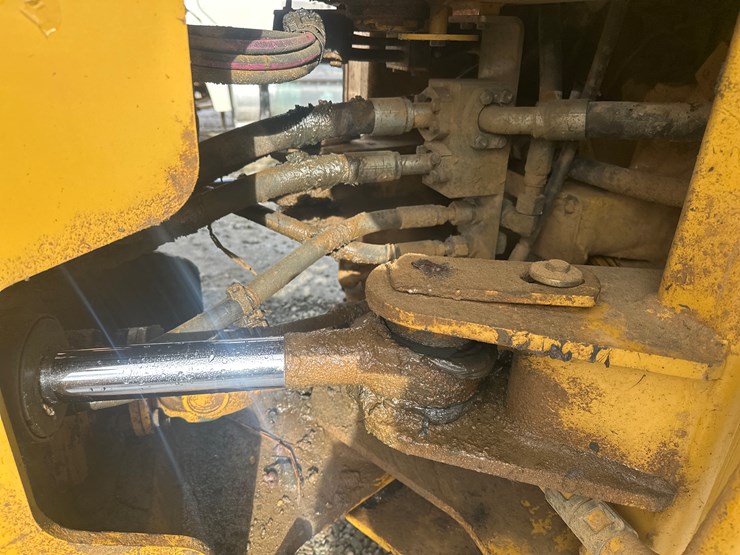 caterpillar-950gc-image-27