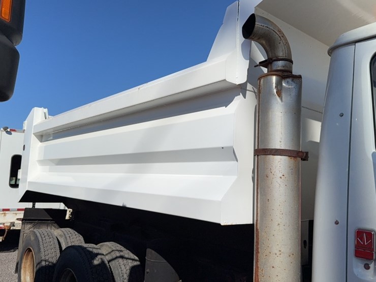 1998-international-4900-image-6