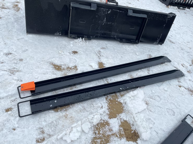 #2050-•-set-of-pallet-fork-extensions-image-2
