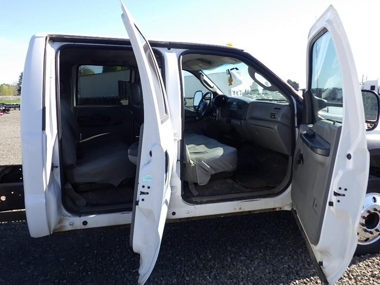 2005-ford-f450-image-19