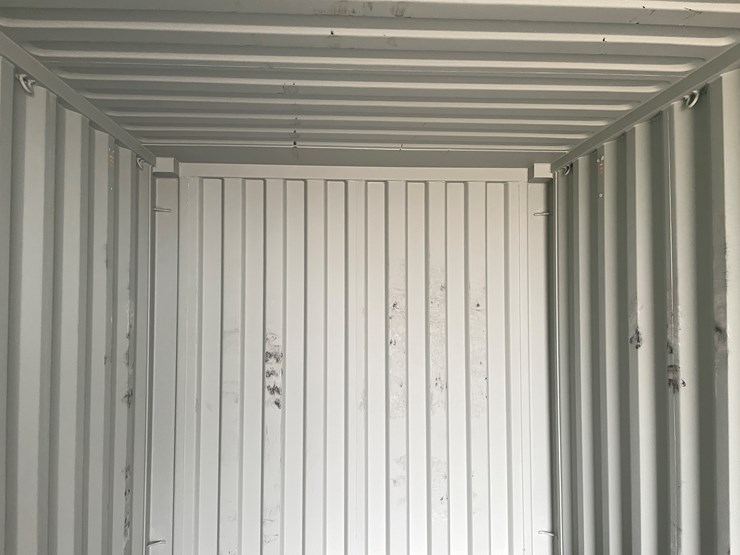 #116-•-20'-shipping-container-image-11