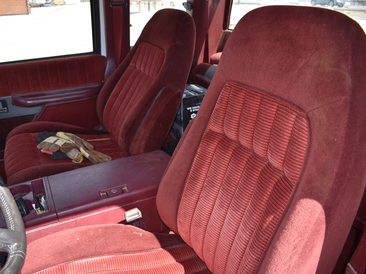 1993-chevrolet-silverado-3500-image-18