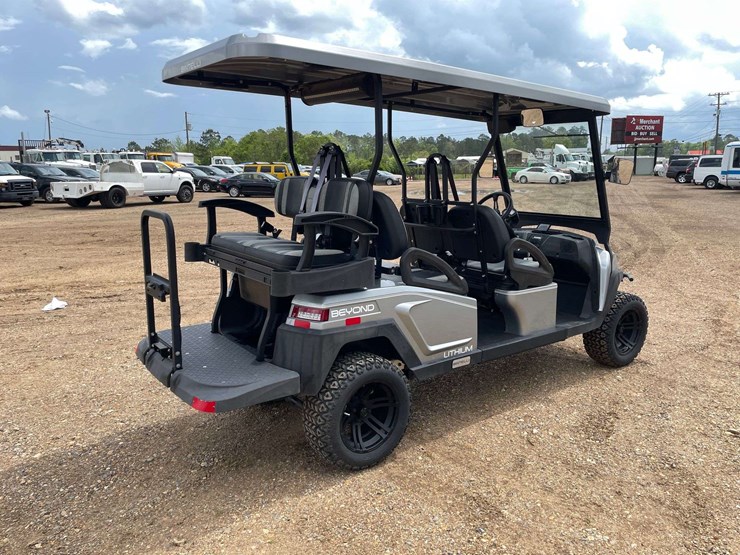 2023-bintelli-electric-6-seater-golf-cart-w/-on-board-charger-(38-miles-showing)-image-3