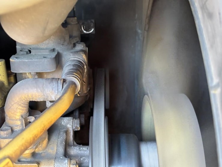 2015-caterpillar-305.5e2-cr-image-51