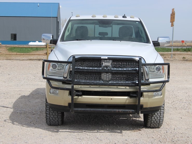 2015-ram-2500-laramie-longhorn-image-3