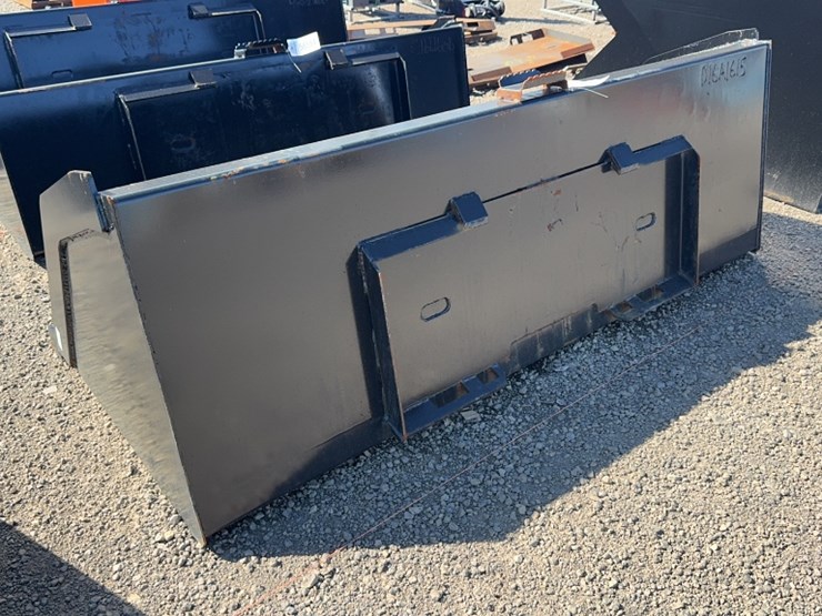 #1039-•-84"-skid-steer-high-capacity-smooth-bucket-image-2