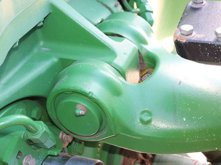2012-john-deere-8270r-image-100