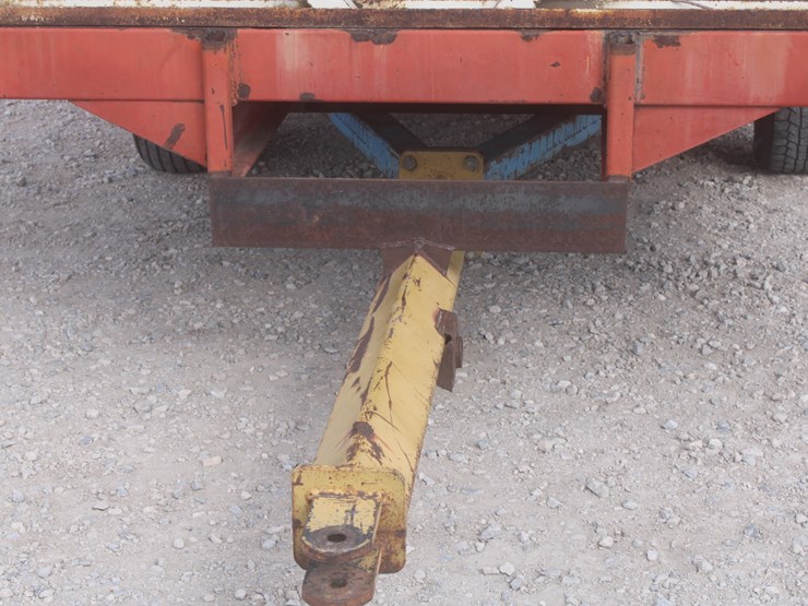 #1054-•-prairie-built-double-hopper-seed-tender-image-26