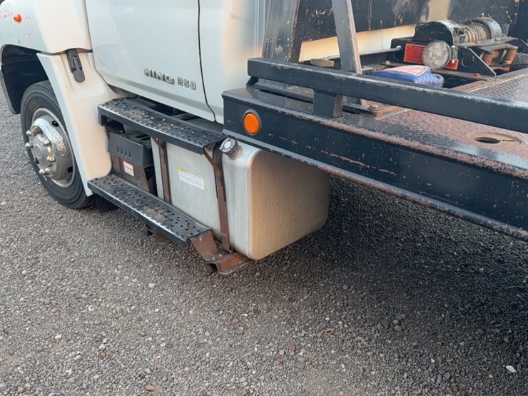 2016-hino-258-image-13