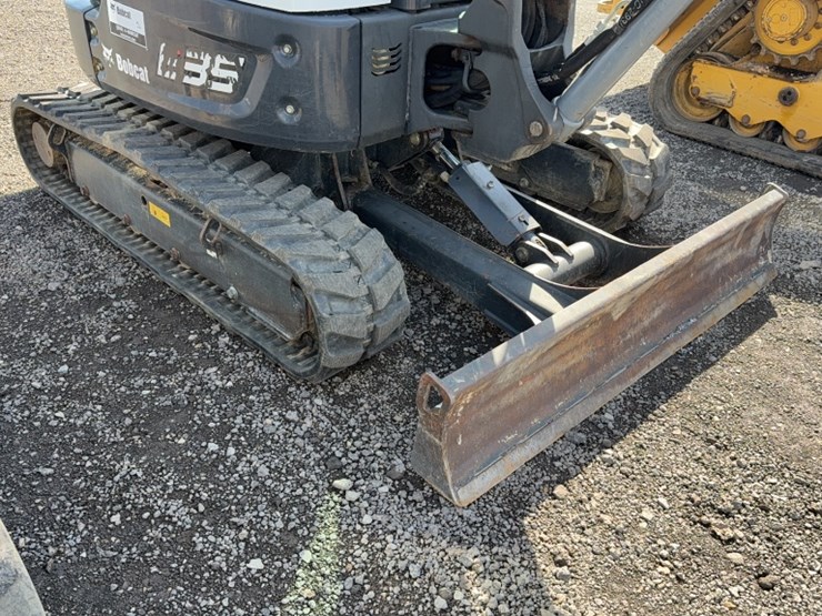 2019-bobcat-e35-image-6