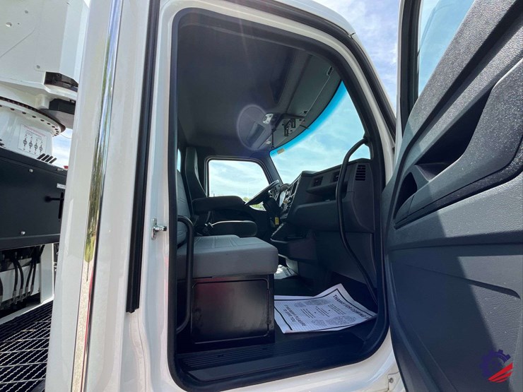 2025-kenworth-t380-image-108