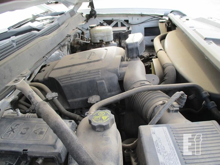 2016-chevrolet-3500hd-image-5