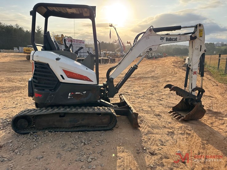 2020-bobcat-e26-image-5