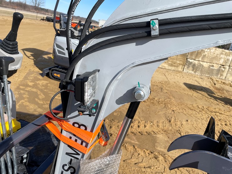 #1033-•-new-ats-me18-mini-excavator-image-24