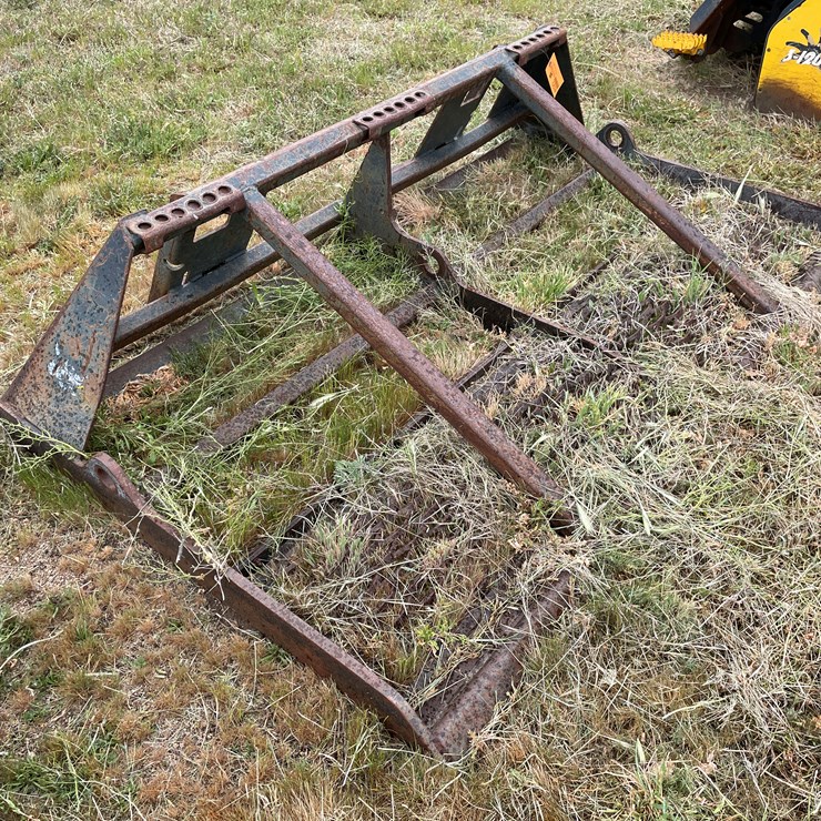 #4020 • Bobcat Skid Steer Land Leveler