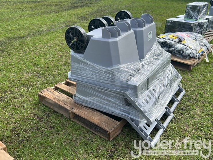 4-grey-poly-utility-carts-image-4