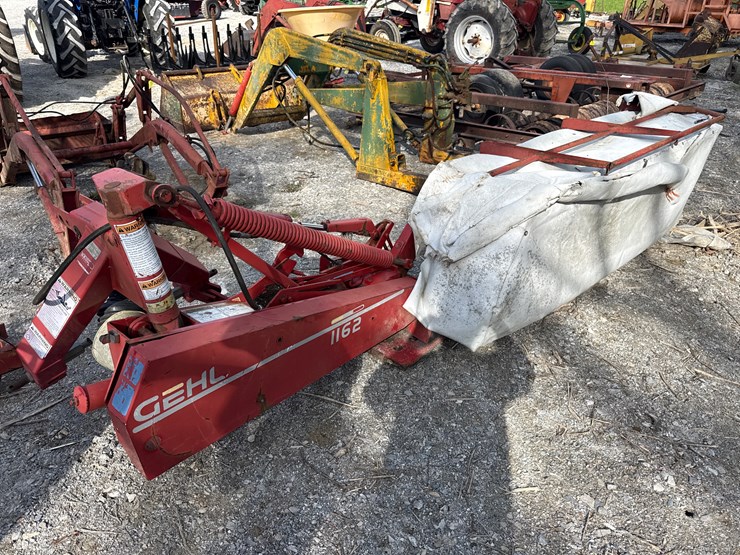 gehl-1162-image-1