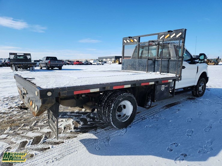 2017-ford-f350-image-4