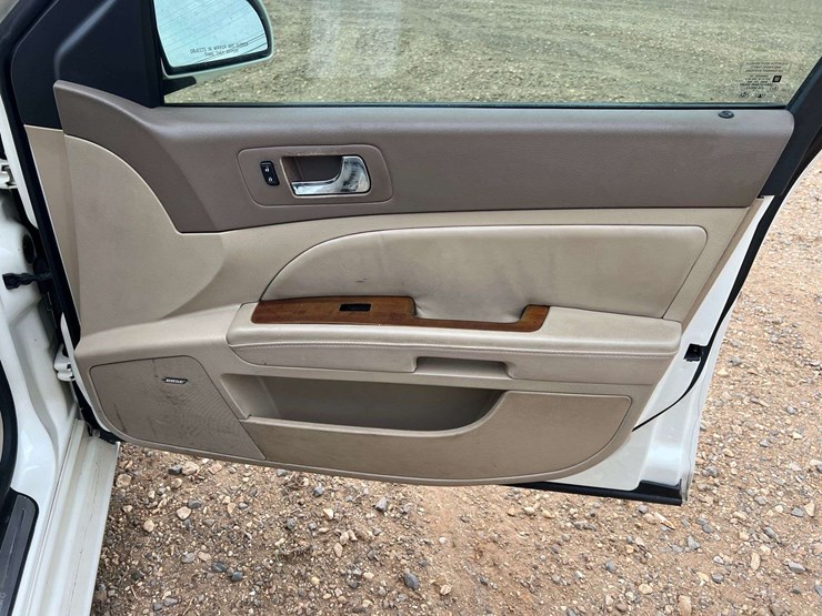 2005-cadillac-sts-4-door-sedan-(225,311-miles)-image-20