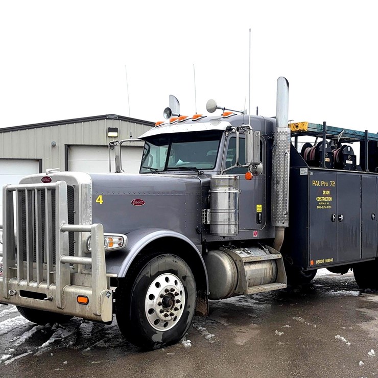 2014 PETERBILT 389
