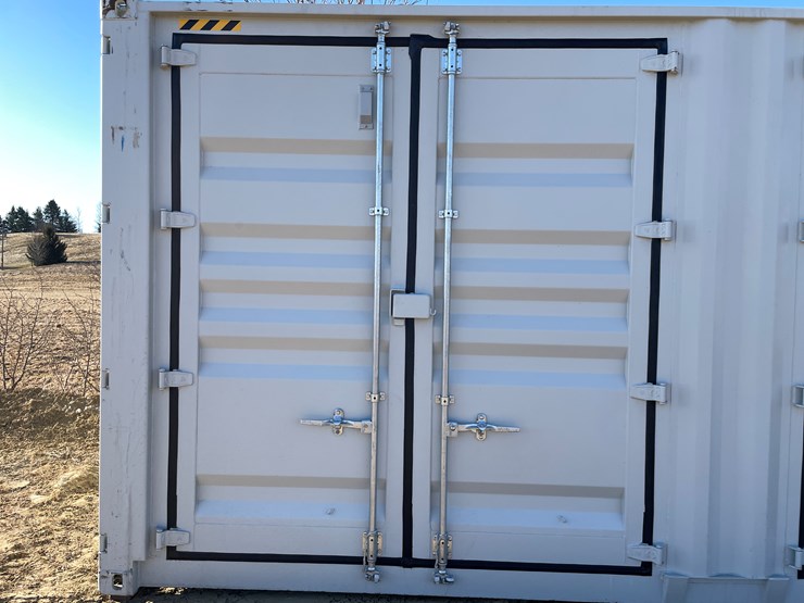#111-•-40'-high-cube-multi-door-shipping-container-image-6