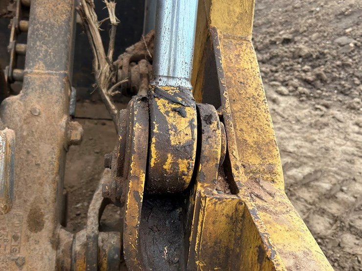 caterpillar-615c-image-18