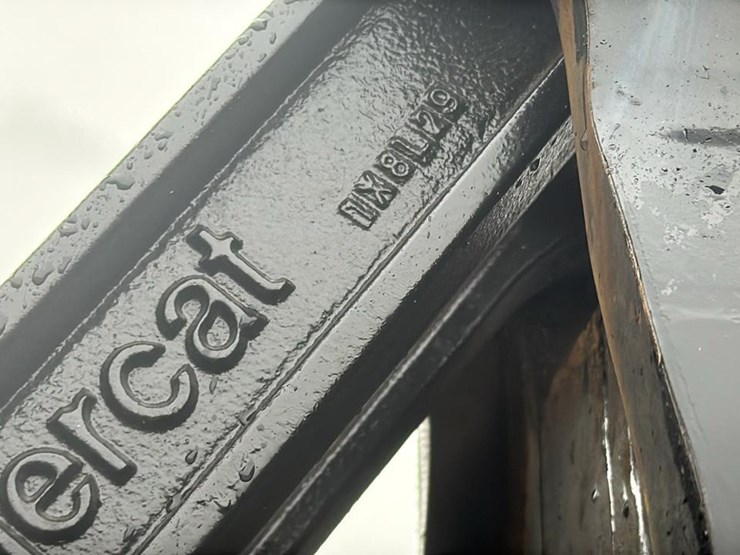 2010-tigercat-lx822c-image-28