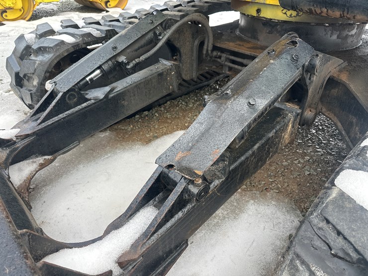 caterpillar-307-image-18