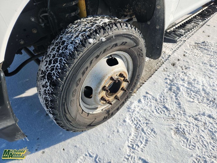 2017-ford-f350-image-23