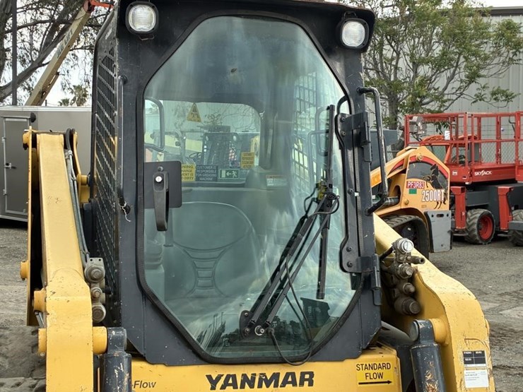 2018-yanmar-s220r-image-17