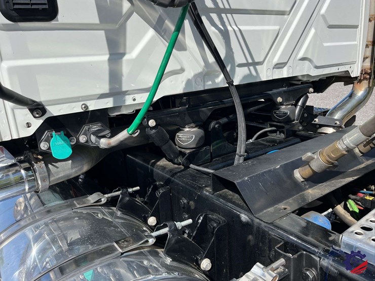 2024-international-hx520-image-27