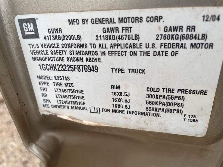 #4006-•-2005-chevy-crew-cab-truck-(az-title)-image-41