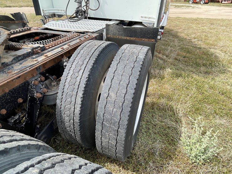 2000-kenworth-w900l-image-21