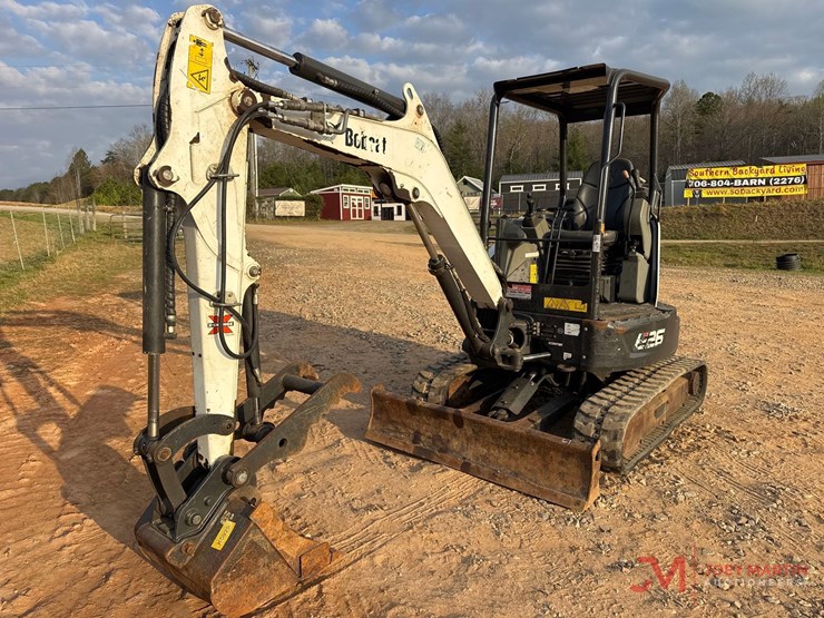 2020-bobcat-e26-image-3