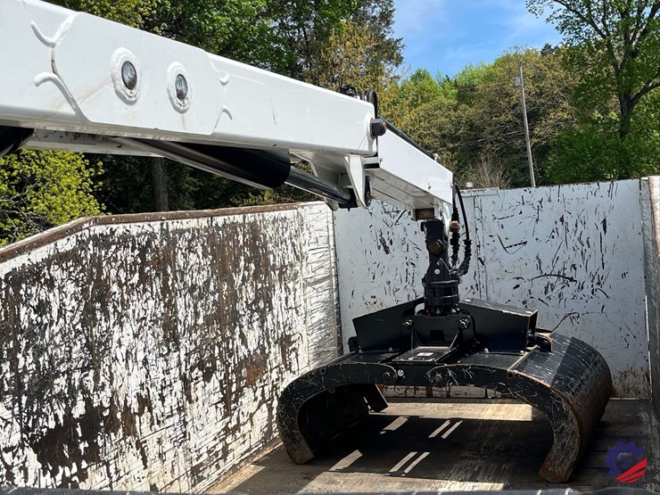 2025-kenworth-t380-image-35