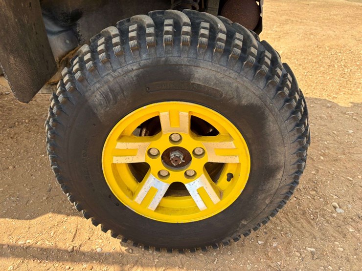 john-deere-gator-image-8