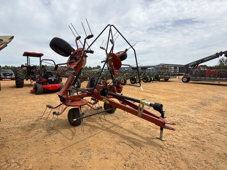 2024-pequea-ht4102-image-1