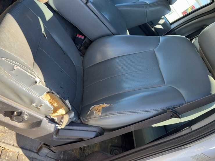 2011-ford-f350-image-17