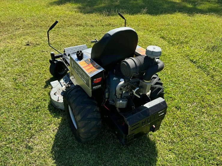 dixie-chopper-lt2400-44-image-3