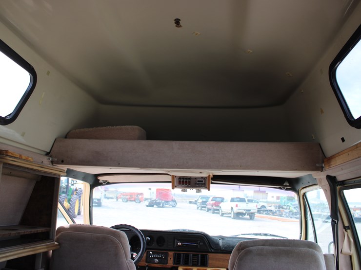 1985-dodge-ram-350-image-31