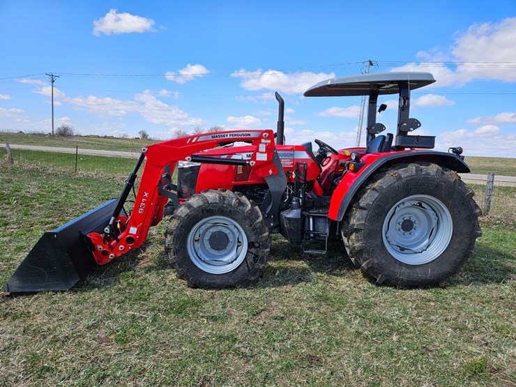 massey-ferguson-4710-image-2
