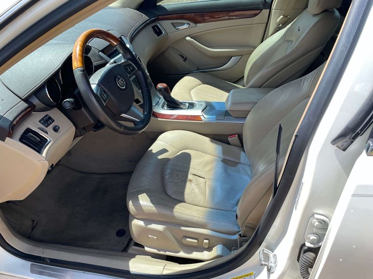 2011-cadillac-cts-4-door-sedan-(182,813-miles)-image-10