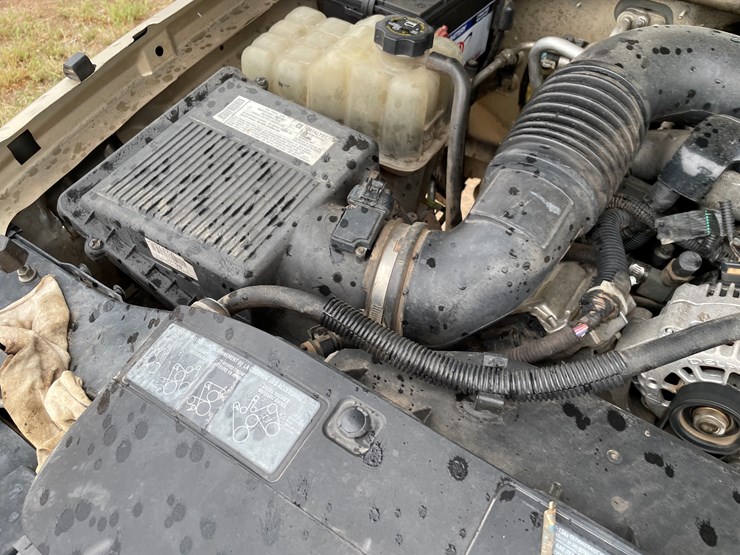 #4006-•-2005-chevy-crew-cab-truck-(az-title)-image-39